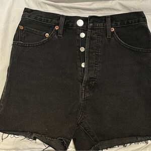 Re/done black cutoff denim shorts 🖤 26 waist, 14 length